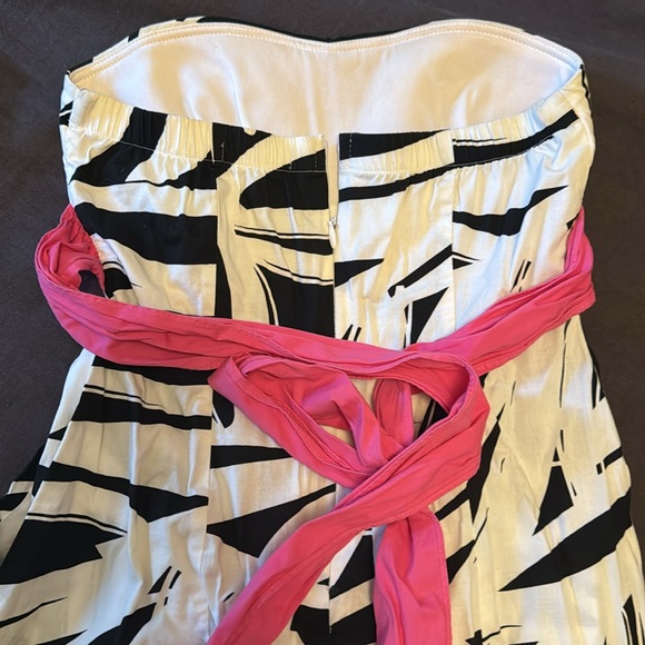 Mini dress - Picture 2 of 2